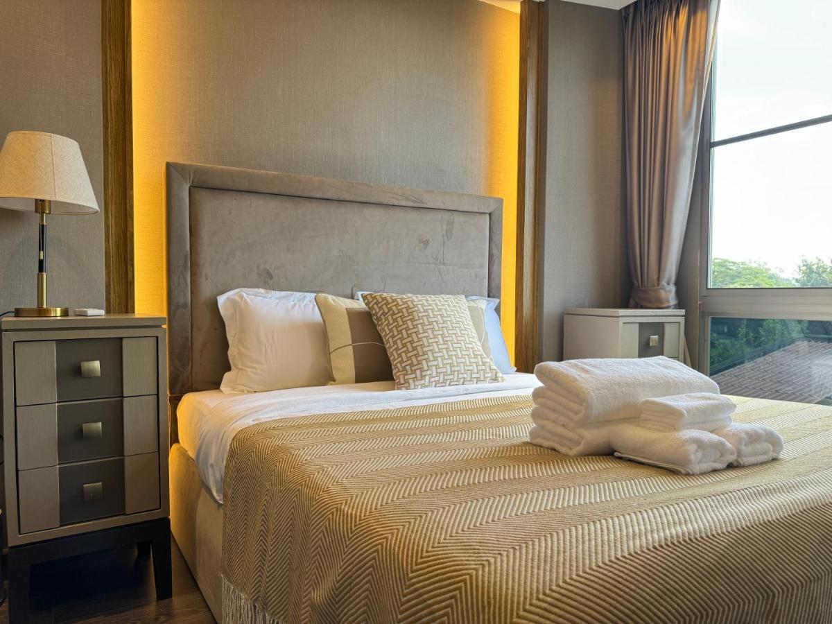 Chiang Mai Night Market Super Large Luxurious 3-Bedroom Hotel-Style Condo Bagian luar foto